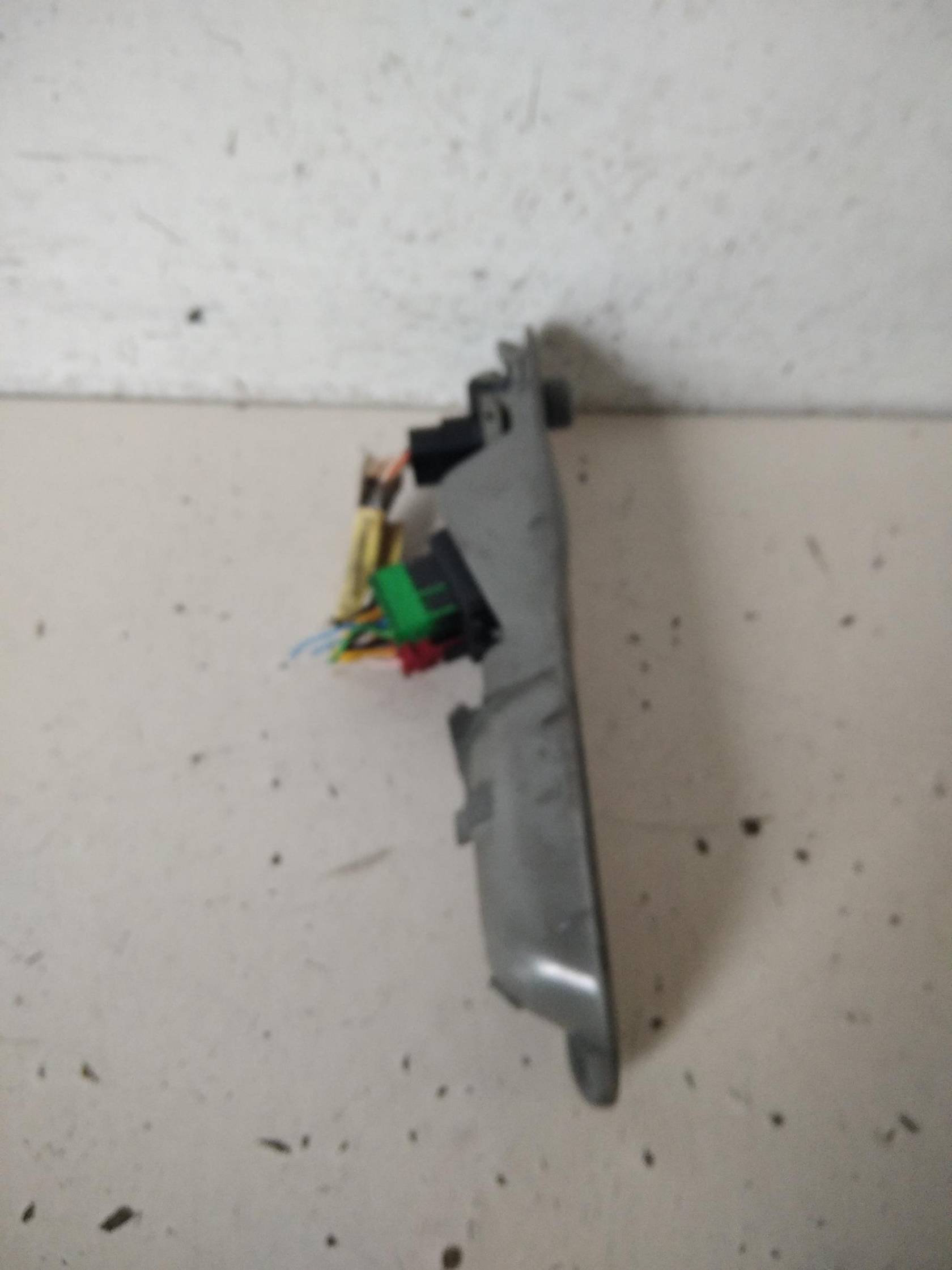 Interruttore alzacristalli porta ant.